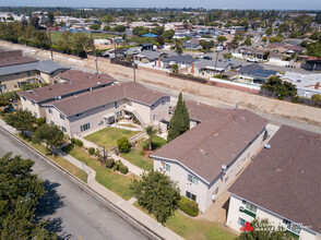 984 Mission Dr, Costa Mesa, CA - Aérien  Vue de la carte - Image1