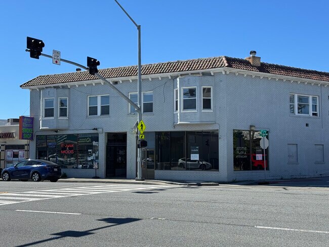 Plus de détails pour 2200 S El Camino Real, San Mateo, CA - Commerce de détail à louer