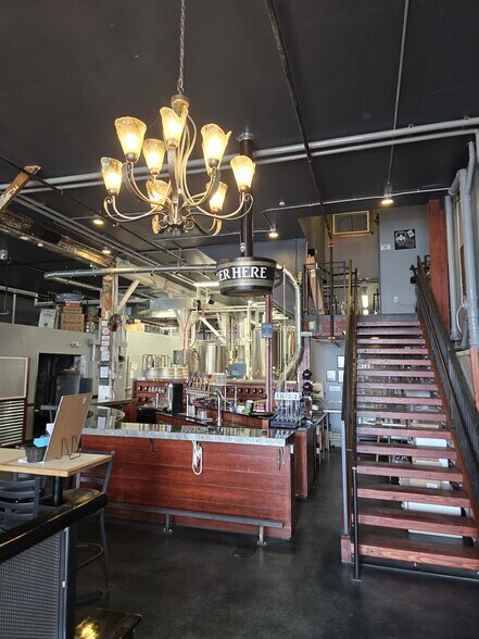 2302 S Fawcett Ave, Tacoma, WA à vendre - Photo intérieure - Image 3 de 12