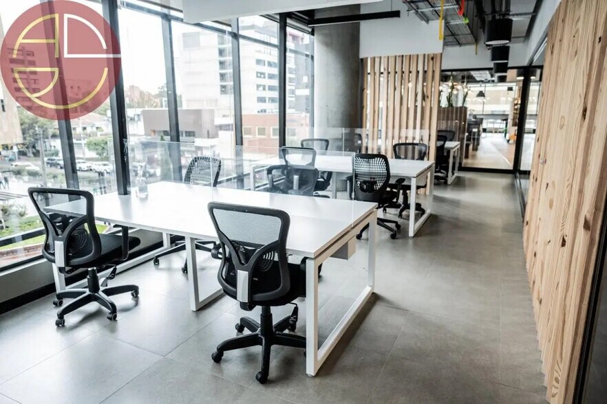 Office in Colomiers for lease - Interior Photo - Image 2 of 4