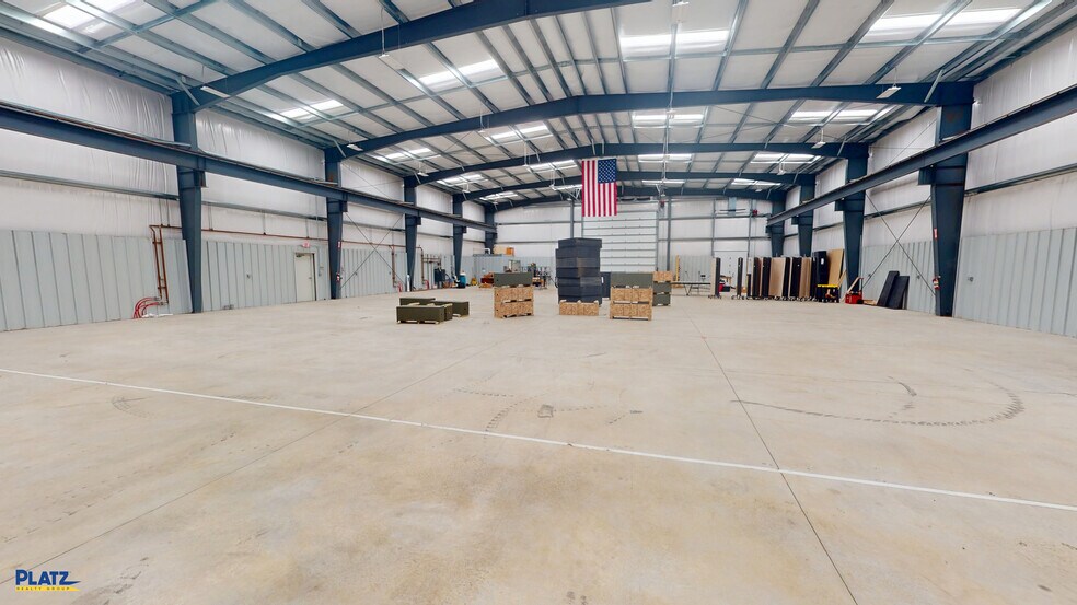 2430 Funston St, Youngstown, OH à louer - Photo du bâtiment - Image 2 de 17