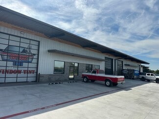 Plus de détails pour 1055 FM 2623, Seguin, TX - Local d'activités à louer