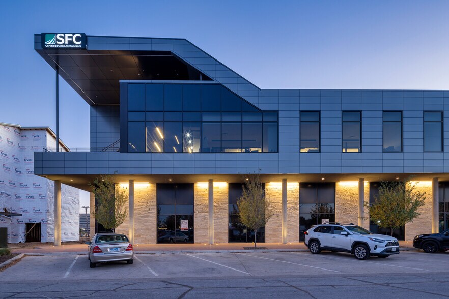 200 E Front St, Arlington, TX à louer - Photo du bâtiment - Image 3 de 7