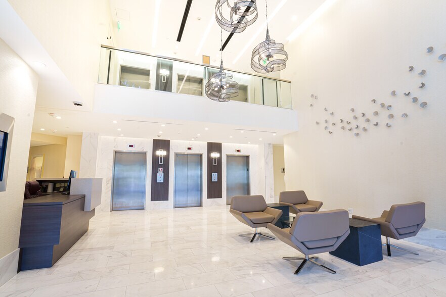 500 S Australian Ave, West Palm Beach, FL for lease - Interior Photo - Image 3 of 4