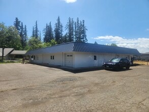 1800 NE Highway 99W, Mcminnville, OR for lease Building Photo- Image 1 of 9