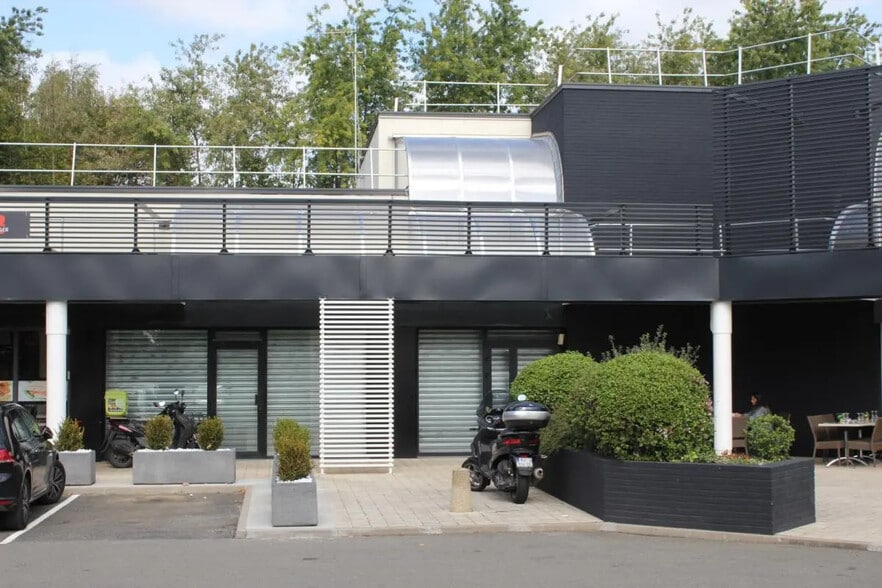 88 Avenue De La Plaine De France, Tremblay-en-France for lease - Building Photo - Image 1 of 5