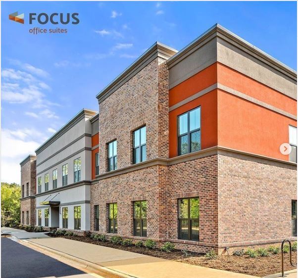 9541 Julian Clark Ave, Huntersville, NC à louer - Photo du bâtiment - Image 2 de 16