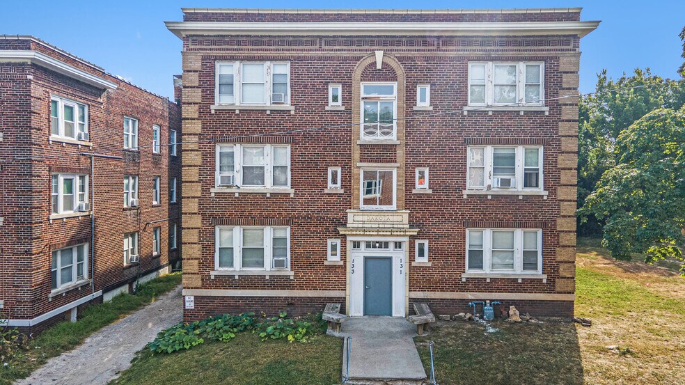 123 N Lawn Ave, Kansas City, MO for sale - Building Photo - Image 3 of 12