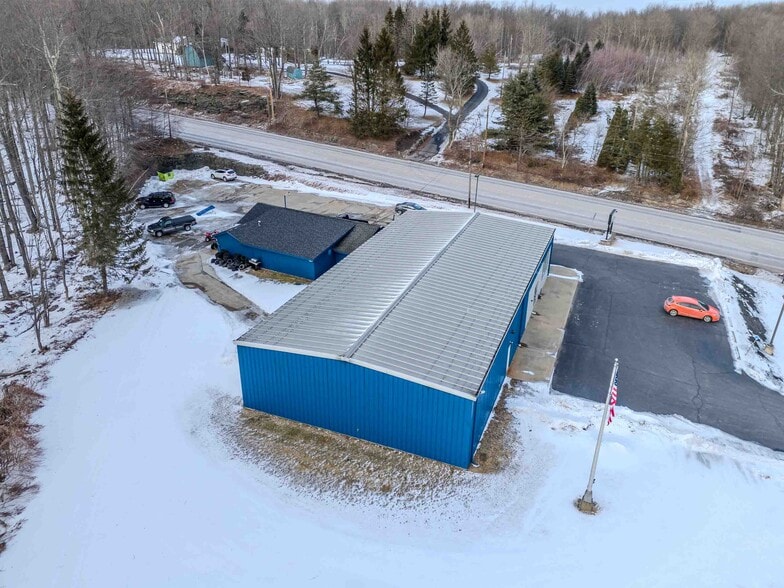 233 Scranton Pocono Hwy, Moscow, PA for sale - Building Photo - Image 2 of 20