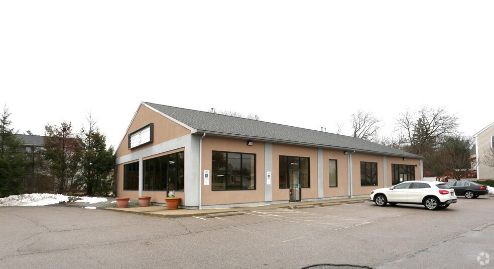 105 E Main St, Milford, MA à louer - Photo principale - Image 1 de 14