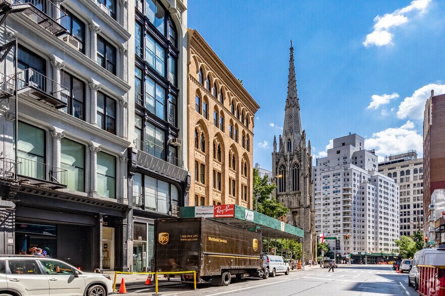 808 Broadway, New York, NY for lease - Building Photo - Image 1 of 5