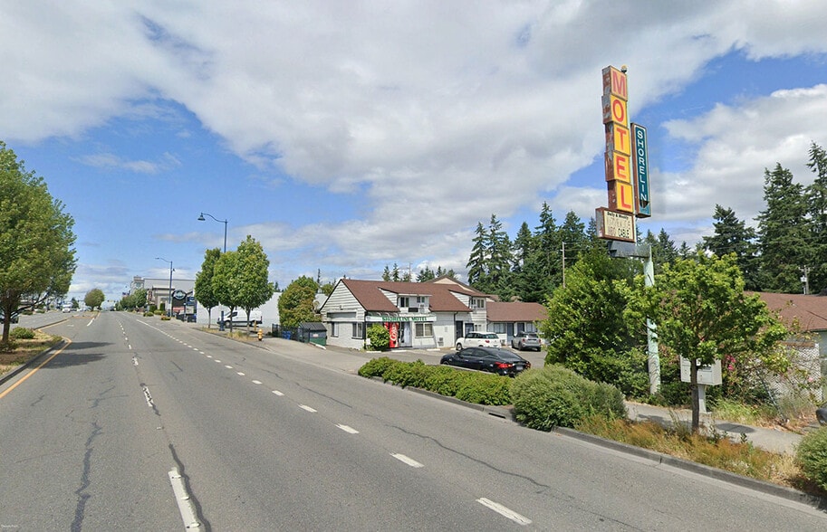 16526 Aurora Ave N, Shoreline, WA à vendre - Photo du bâtiment - Image 3 de 7