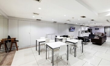 151 E Houston St, New York, NY for lease Building Photo- Image 2 of 3