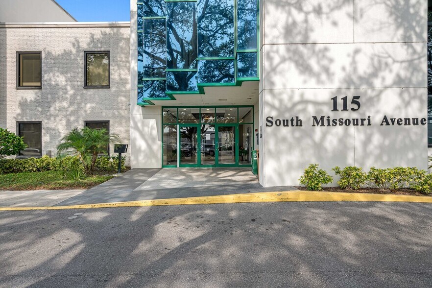 115 S Missouri Ave, Lakeland, FL à louer - Photo du bâtiment - Image 2 de 11