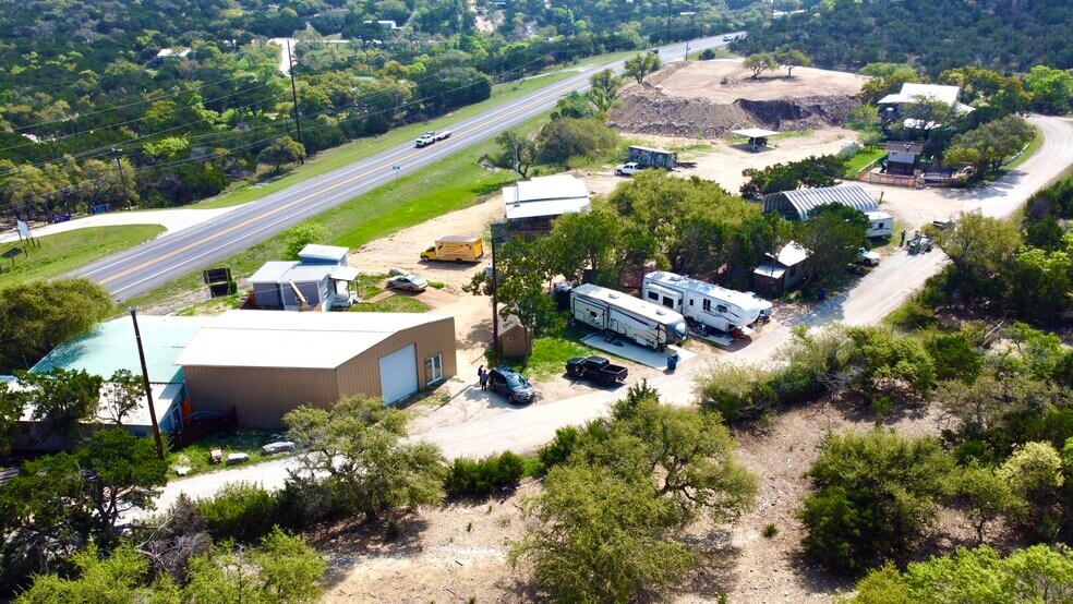 1340 Hinch Dr, New Braunfels, TX à vendre - Photo du bâtiment - Image 2 de 65