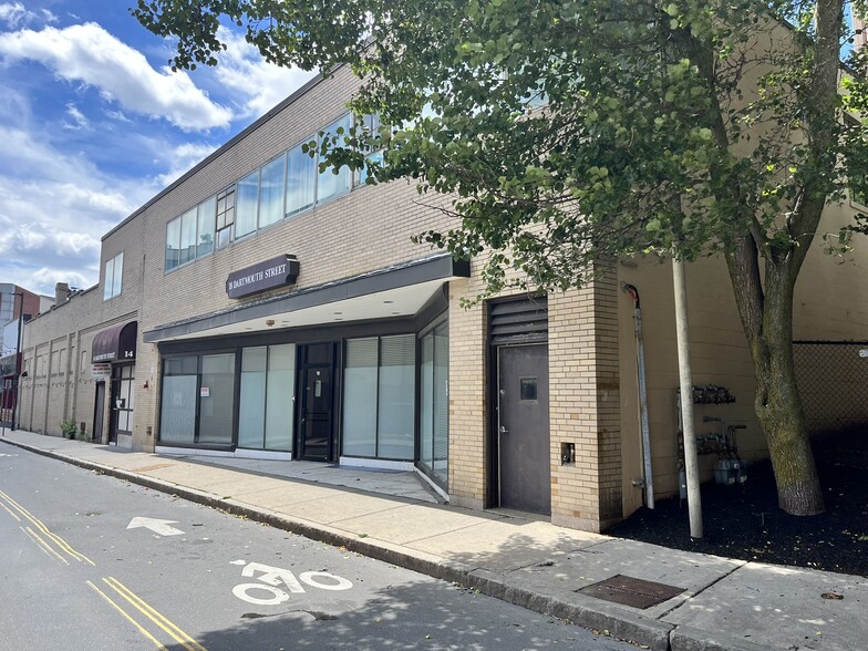 18 Dartmouth St, Malden, MA for lease - Building Photo - Image 2 of 38