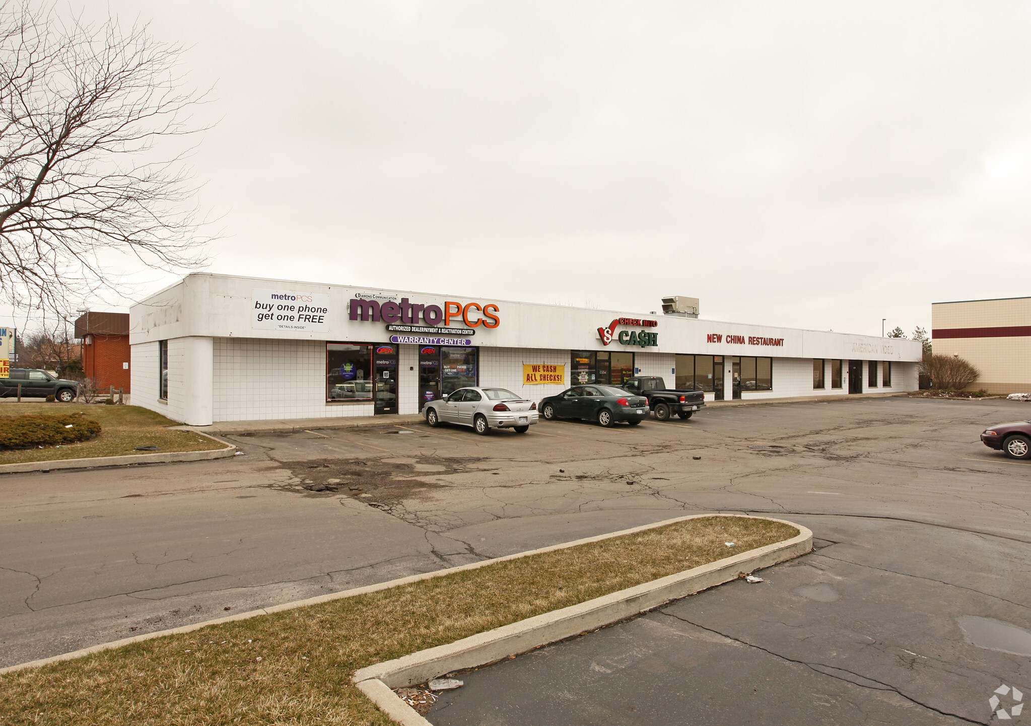 3956-3990 Bay Rd, Saginaw, MI à vendre Photo principale- Image 1 de 1