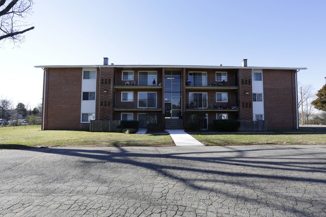 Plus de détails pour 9510-12-14-16 Fairview Ave – à vendre, Manassas, VA