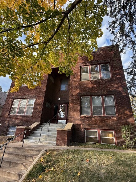 1733 Selby Ave, Saint Paul, MN à vendre - Photo du bâtiment - Image 2 de 3