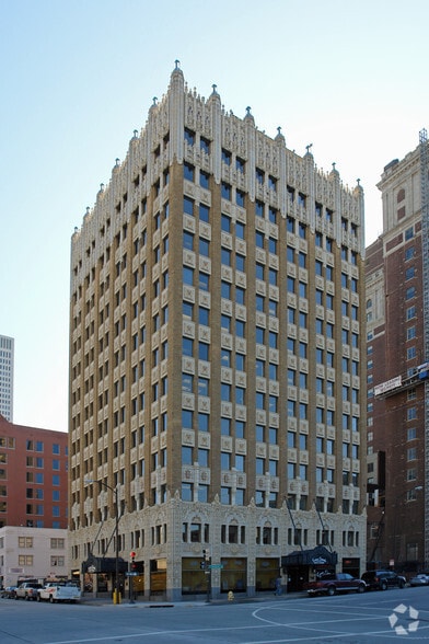 403 S Cheyenne Ave, Tulsa, OK for lease - Building Photo - Image 2 of 19