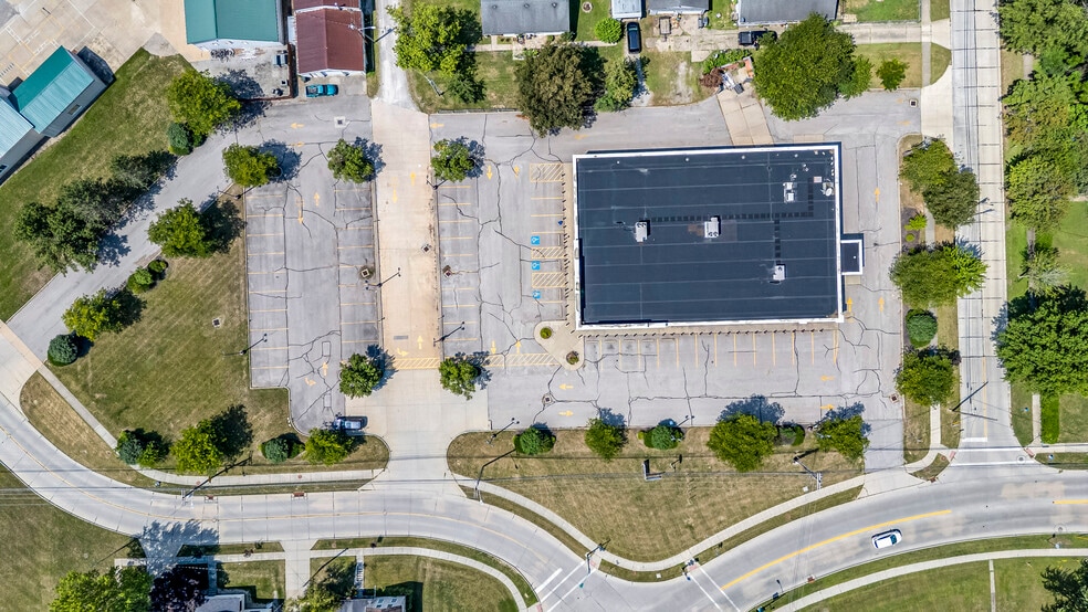 267 N Main St, Wellington, OH for sale - Aerial - Image 3 of 8