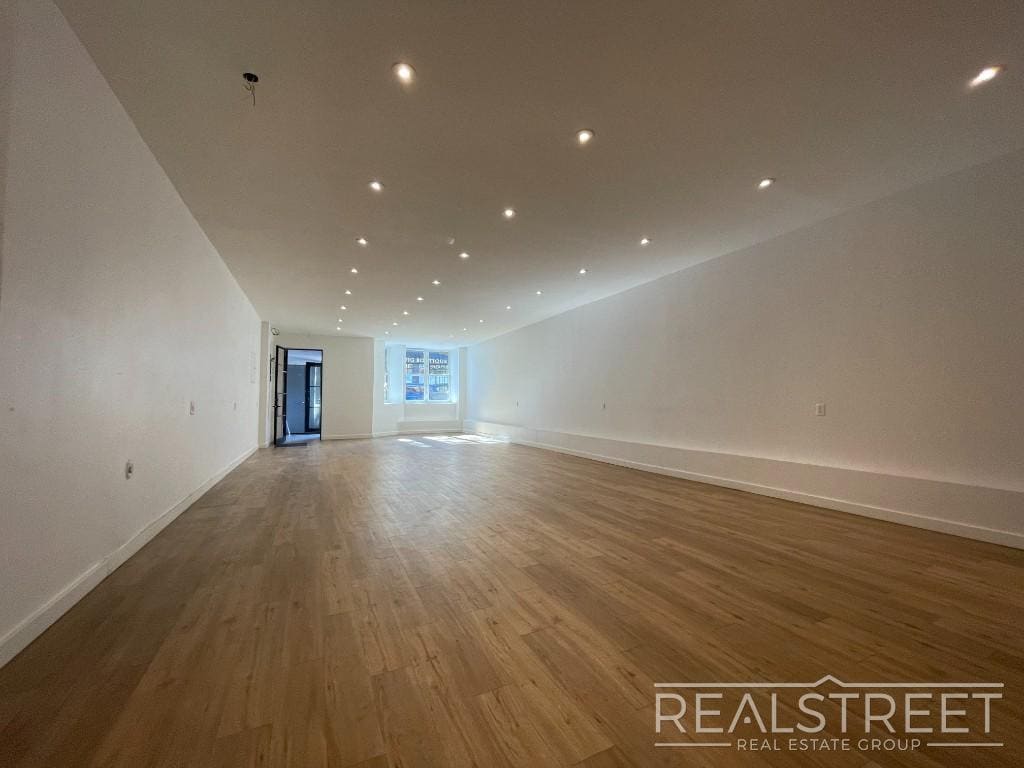 1625 Union St, Brooklyn, NY for lease Primary Photo- Image 1 of 7