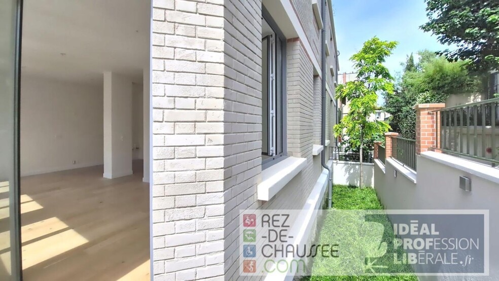 Office in Paris for sale - Building Photo - Image 1 of 24