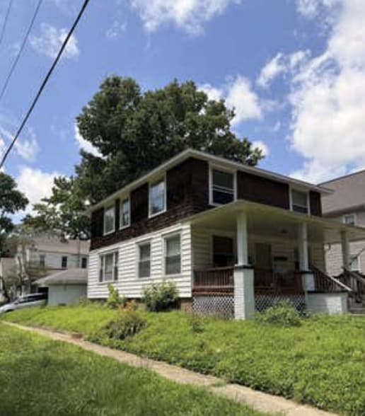 843 S Glenwood Ave, Springfield, IL for sale - Building Photo - Image 2 of 7
