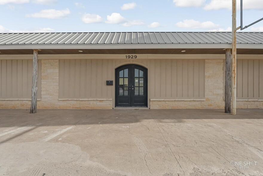 1929 S Treadaway Blvd, Abilene, TX for lease - Primary Photo - Image 1 of 26