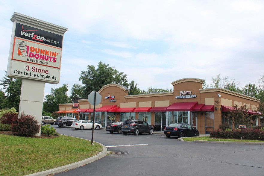 650 Troy-Schenectady Rd, Latham, NY for sale - Building Photo - Image 1 of 1