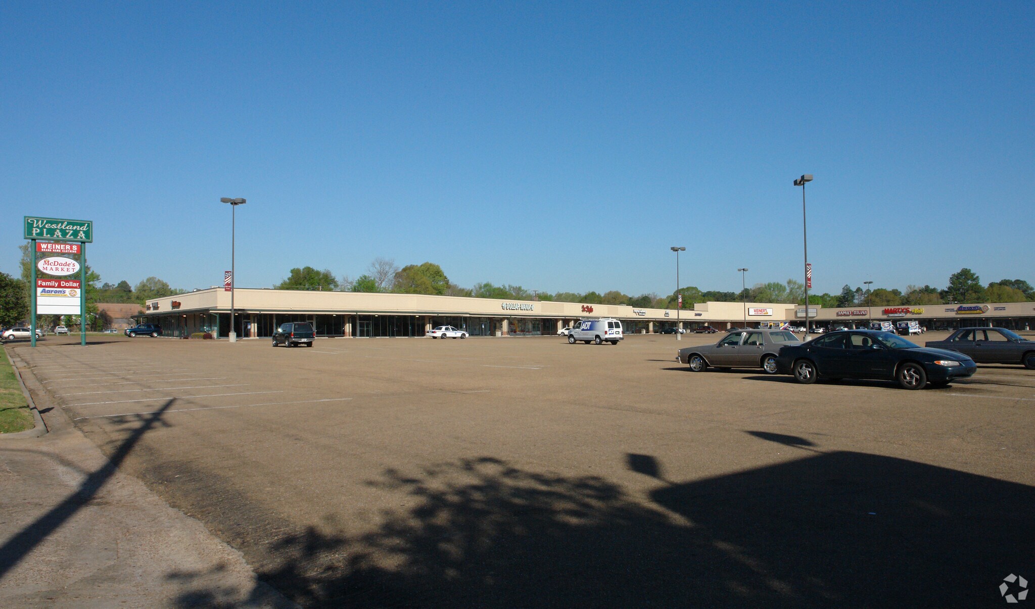 809-915 Ellis Ave, Jackson, MS for lease Building Photo- Image 1 of 15