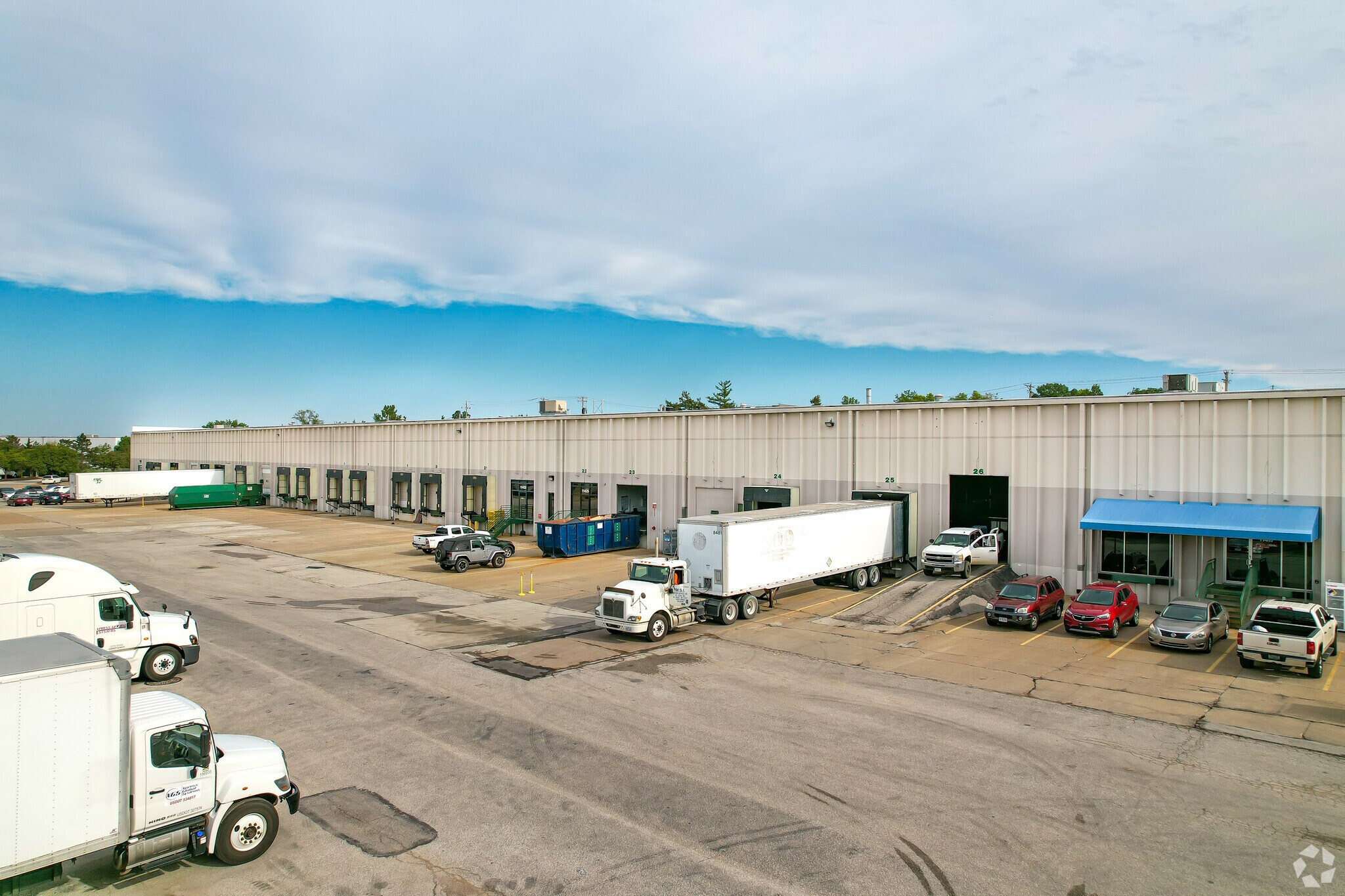 11401-11445 Moog Dr, Saint Louis, MO for lease Primary Photo- Image 1 of 7