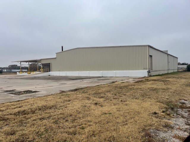 201 S Cedar Ave, Valley Center, KS à vendre - Photo du bâtiment - Image 2 de 17