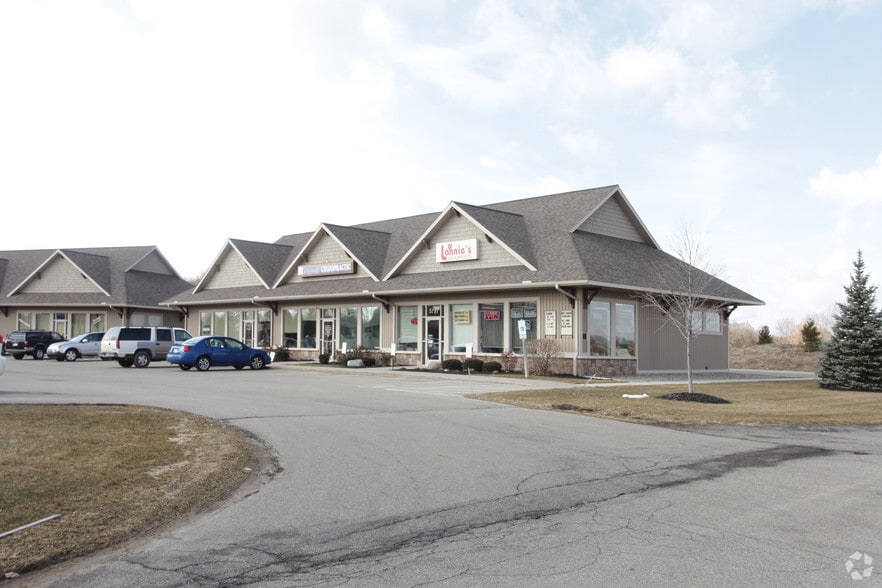 5795-5797 Balsam Dr, Hudsonville, MI for lease - Building Photo - Image 2 of 10
