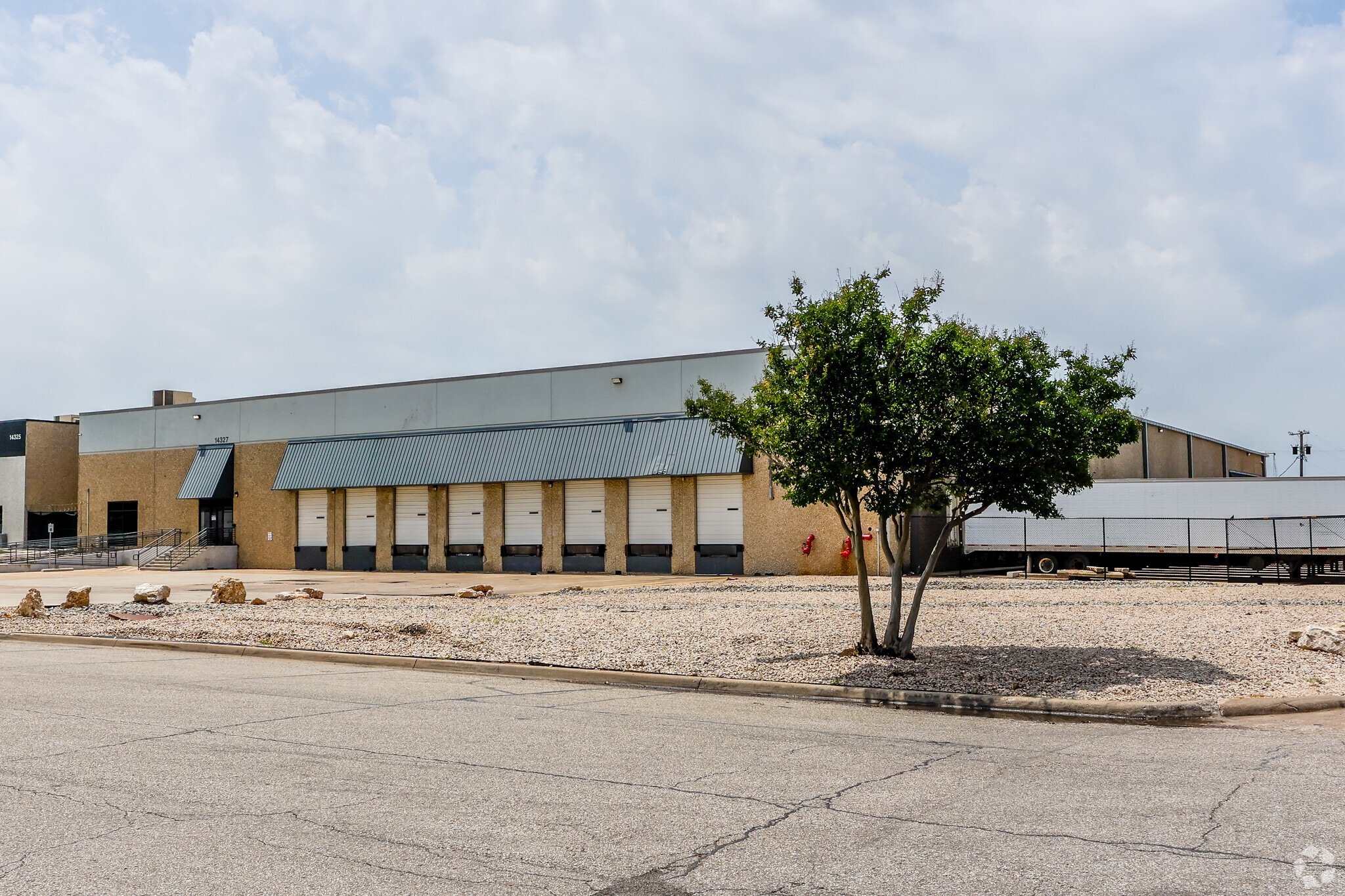 14327 Gillis Rd, Dallas, TX for lease Building Photo- Image 1 of 4