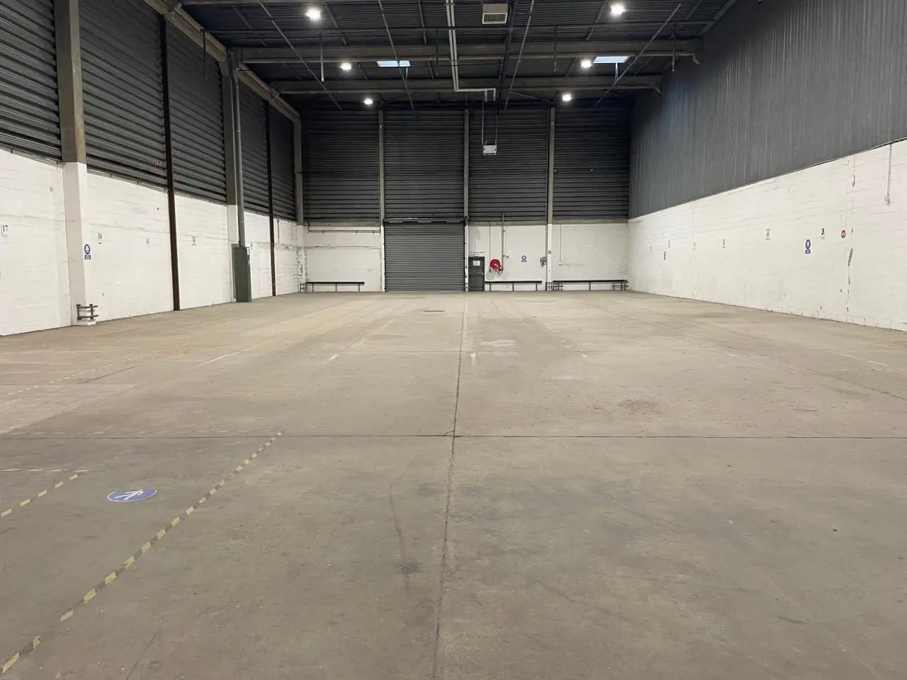 Flex in Aulnay-sous-Bois for lease Building Photo- Image 1 of 8