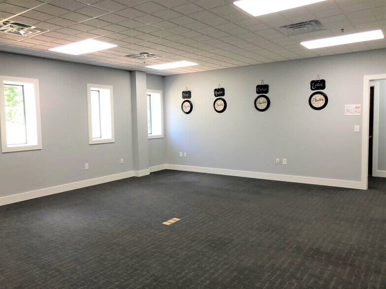 1685 Price House Rd, Roebuck, SC à louer - Photo intérieure - Image 3 de 4