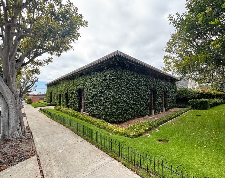 1134 Kline St, La Jolla, CA for lease - Building Photo - Image 2 of 11