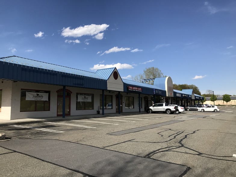 731 Route 211 E, Middletown, NY for sale - Building Photo - Image 1 of 1