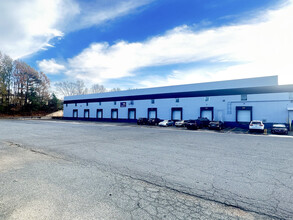 6924 Orr Rd, Charlotte, NC for lease Building Photo- Image 1 of 4