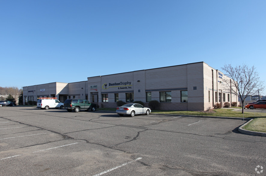 800 Industrial Dr, Sauk Rapids, MN for sale - Primary Photo - Image 1 of 1