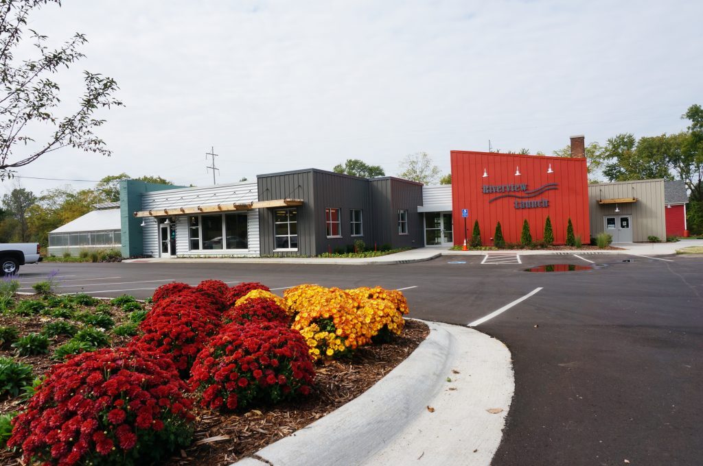 1523 Riverview Dr, Kalamazoo, MI for lease Primary Photo- Image 1 of 18