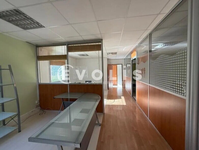 3 B Rue Irene Joliot Curie, Eybens à louer - Photo intérieure - Image 3 de 7