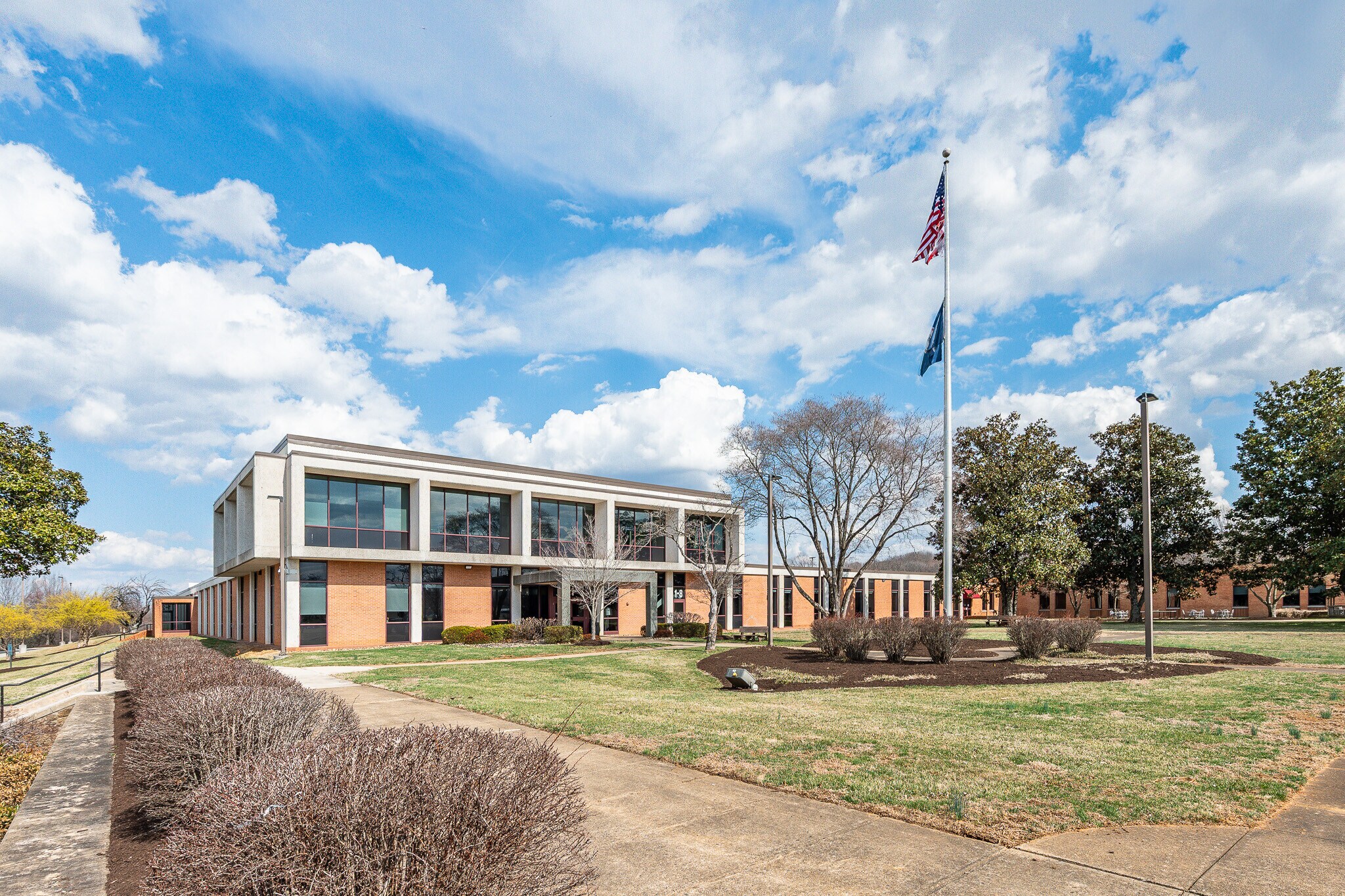 3100 Albert Lankford Dr, Lynchburg, VA à vendre Photo du bâtiment- Image 1 de 15