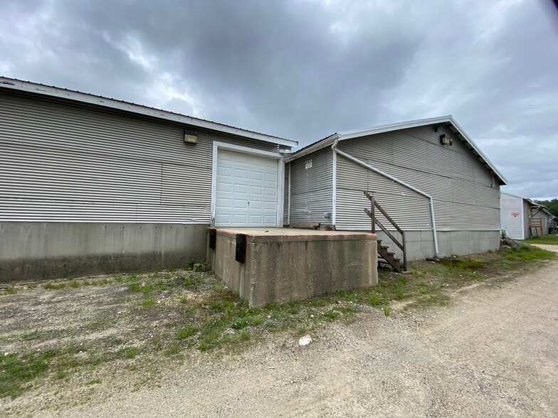 212 Depot Rd, Auburn, NH for sale - Building Photo - Image 3 of 8