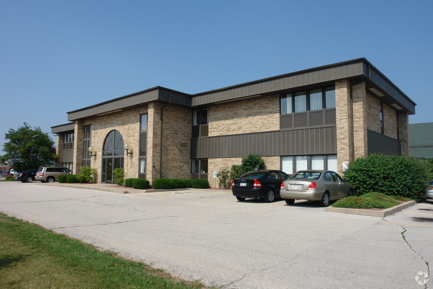 840 Willard Dr, Green Bay, WI for lease - Building Photo - Image 3 of 9