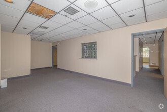 6 Hearthstone Ct, Reading, PA for lease Interior Photo- Image 1 of 4
