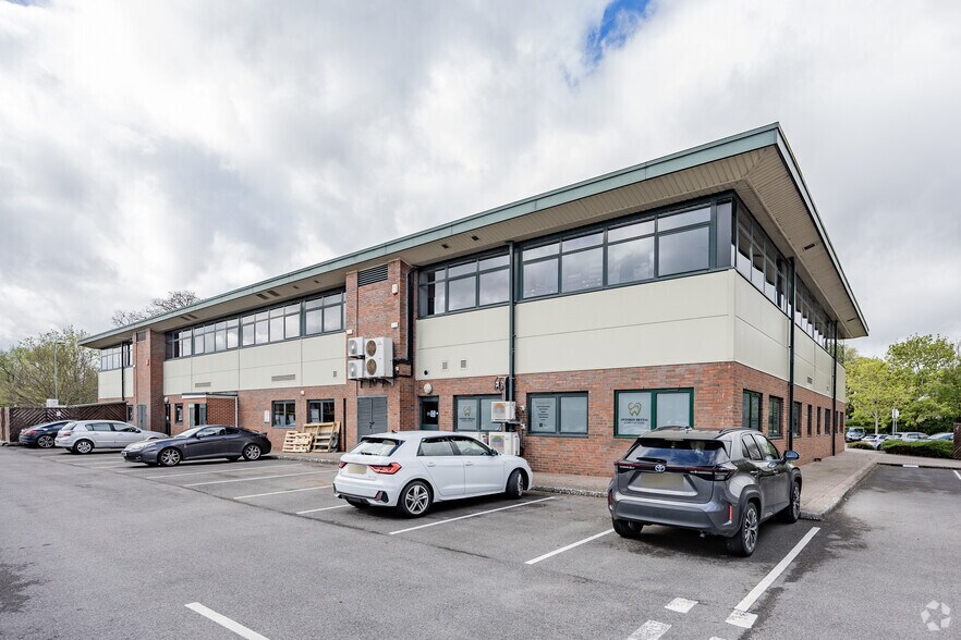 Hindle Way, Swindon à louer - Photo du bâtiment - Image 3 de 3
