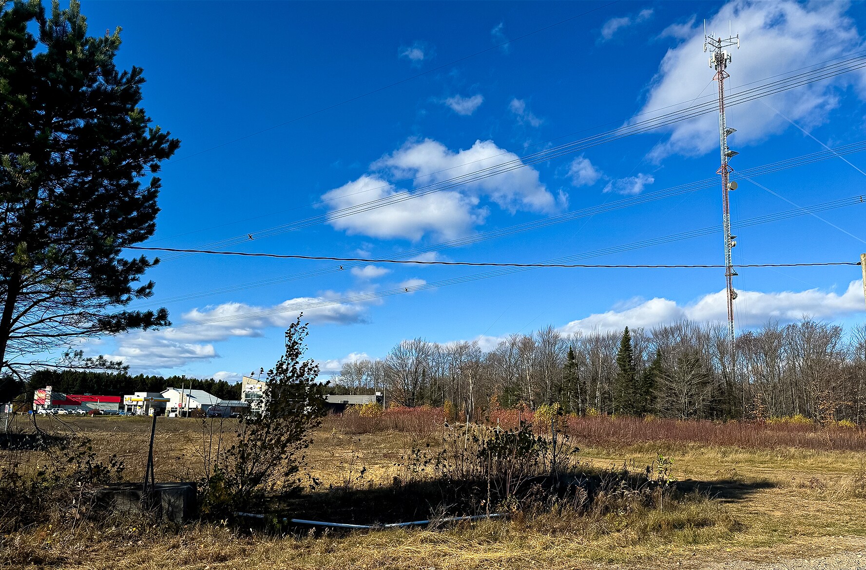 Boul De La Gabelle, St-Étienne-des-Grès, QC à vendre Photo du bâtiment- Image 1 de 1