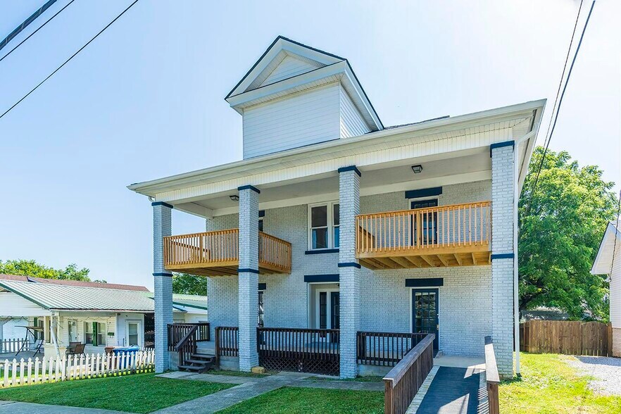 265 S Highland St, Winchester, KY à vendre - Photo du bâtiment - Image 2 de 31
